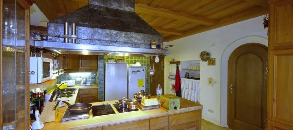 Здание с 6 спальнями в Кельхайм, Германия № 191496 13