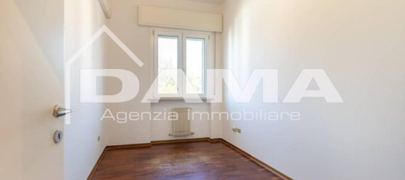5 rooms Apartment in Forlì, Italy No. 35893 8