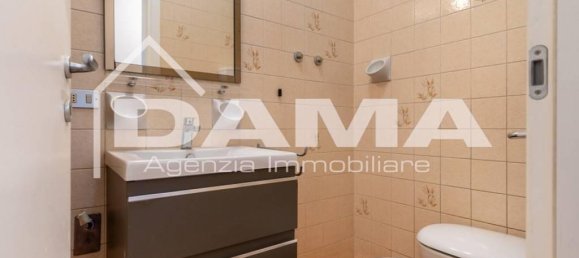 5 rooms Apartment in Forlì, Italy No. 35893 11