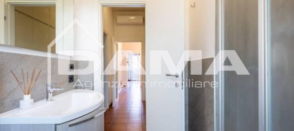 5 rooms Apartment in Forlì, Italy No. 35893 31