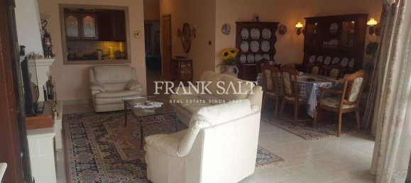 2 bedrooms Apartment in Sliema, Malta No. 9006 9