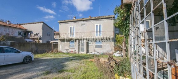 5 rooms House in Cesena, Italy No. 260573 3