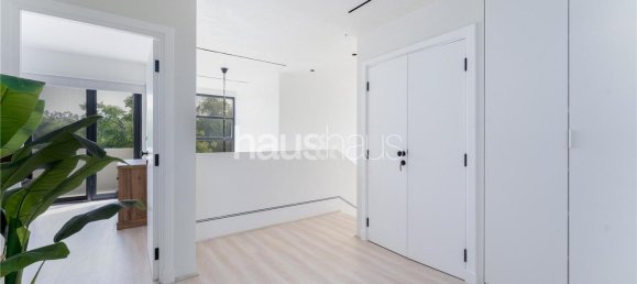 Villa T4 em Arabian Ranches, UAE N.º 98682 8