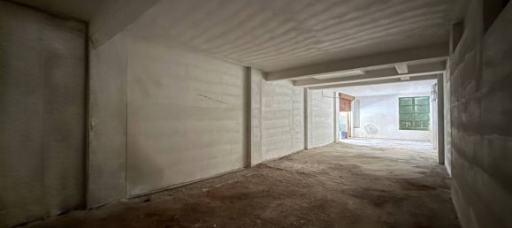 85m² Commercial property in Loano, Italy No. 285961 4