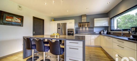 4 bedrooms House in Maizeroy, France No. 216585 12