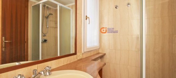 3 Schlafzimmer Wohnung in Rome, Italy, Nr. 359145 16