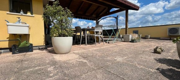 5 bedrooms Penthouse in Istrana, Italy No. 371918 2