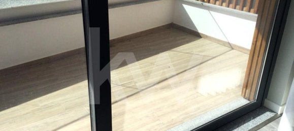 Apartamento de 2 dormitorios en Sesimbra, Portugal No. 76648 3