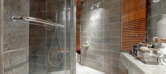 1 bedroom Apartment in Paris, France No. 122081 19