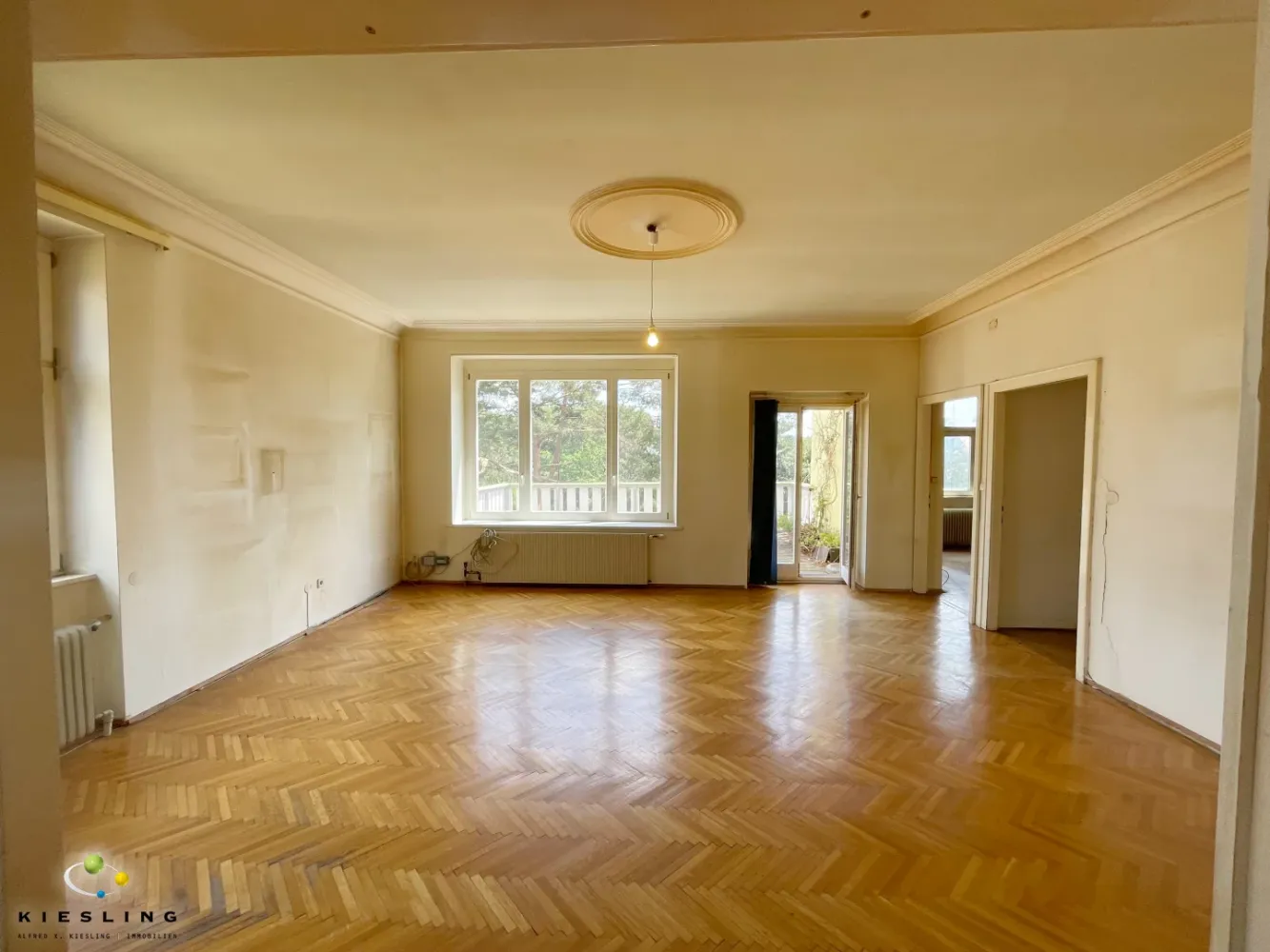 5 rooms Apartment in Hietzing, Austria No. 125273