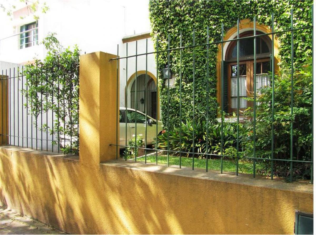 3 bedrooms House in Tres de Febrero, Argentina No. 84707