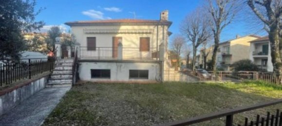 11 rooms Villa in Monte San Savino, Italy No. 176539 3