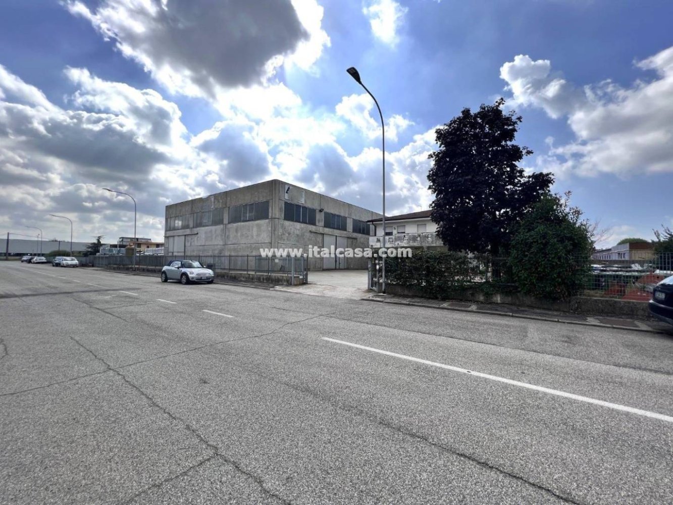 Вилла с 3 спальнями в Борго Виргилио, Италия № 353792