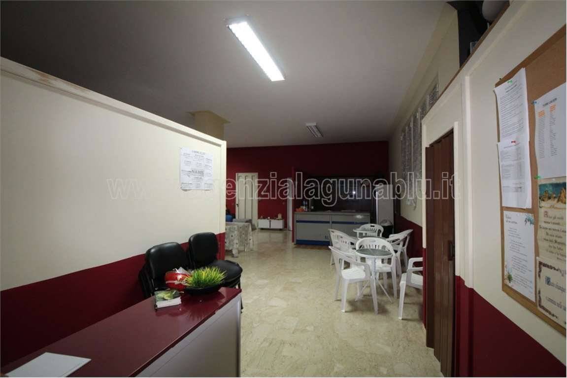 1 room Commercial property in Marsala, Italy No. 164549