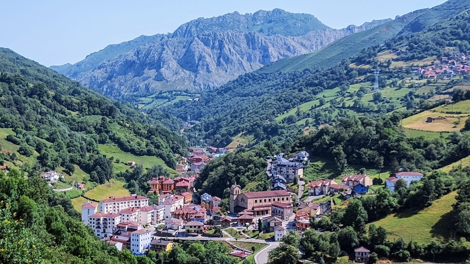 4 bedrooms House in Asturias, Spain No. 162892