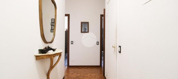 Apartamento de 4 dormitorios en Milan, Italy No. 360736 17