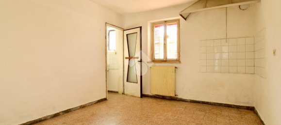 2 bedrooms House in Udine, Italy No. 90736 9