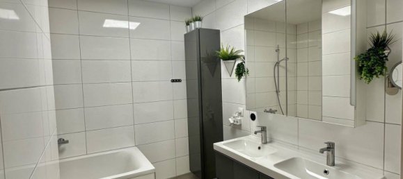 2-salle Appartement à Seiersberg-Pirka, Austria No. 261685 7