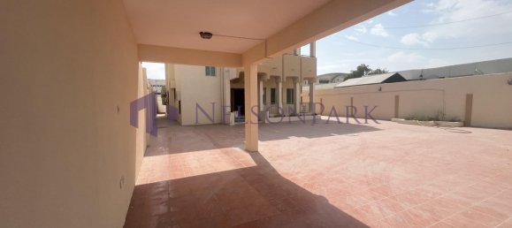 5 Schlafzimmer Villa in Doha, Qatar, Nr. 2222 7