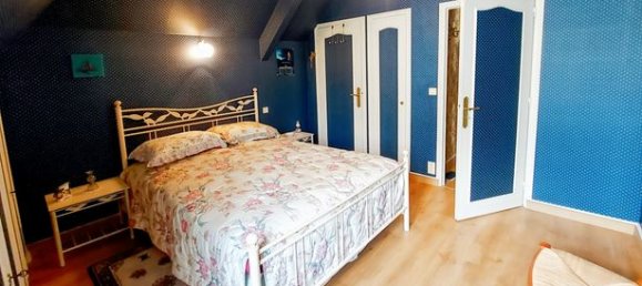 Casa de 4 dormitorios en Laval, France No. 311452 7