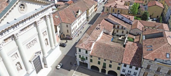 11 rooms Building in Cittadella, Italy No. 5153 17