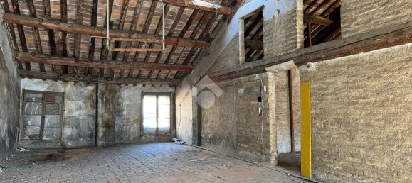 11 rooms Building in Cittadella, Italy No. 5153 11