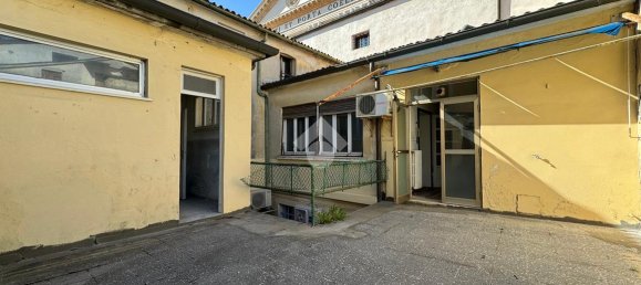 11 rooms Building in Cittadella, Italy No. 5153 9