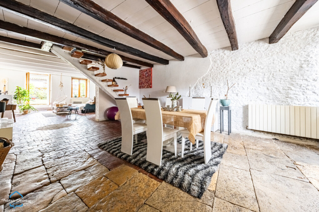 Casa de 4 dormitorios en Cote-d'Or, France No. 318010