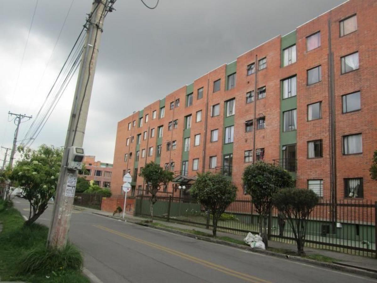 3 bedrooms House in Bogota, Colombia No. 14641