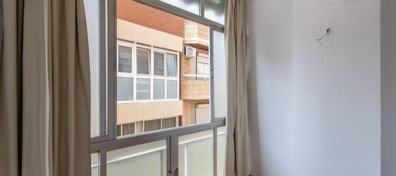 Apartamento de 3 dormitorios en Granada, Spain No. 151170 40