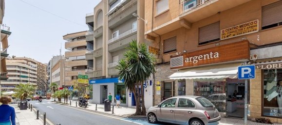 Apartamento de 3 dormitorios en Granada, Spain No. 151170 59