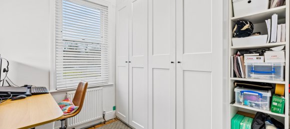 4 bedrooms House in Redhill, United Kingdom No. 1018 12