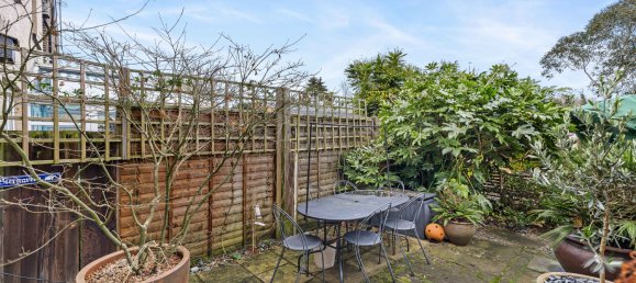 4 bedrooms House in Redhill, United Kingdom No. 1018 34