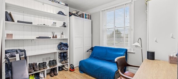 4 bedrooms House in Redhill, United Kingdom No. 1018 13