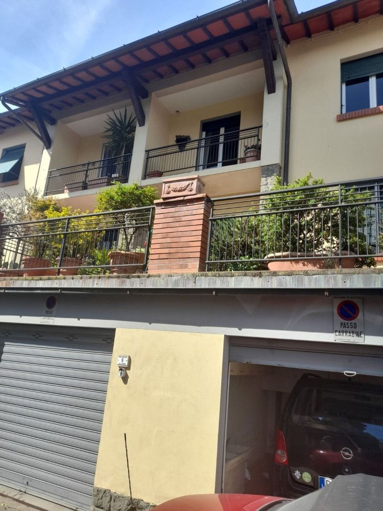 4 bedrooms Apartment in Bagno a Ripoli, Italy No. 352383