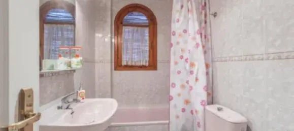 4 bedrooms House in Granada, Spain No. 135600 16