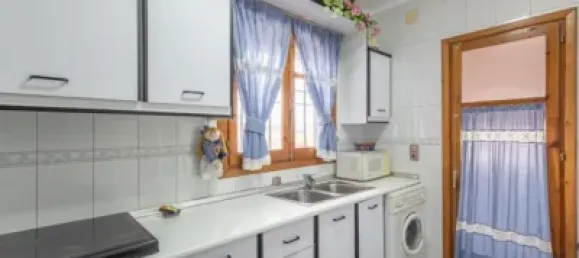 4 bedrooms House in Granada, Spain No. 135600 6