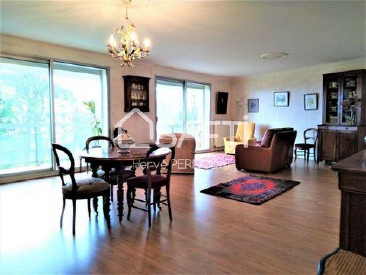 3 Schlafzimmer Wohnung in Blois, France, Nr. 8971