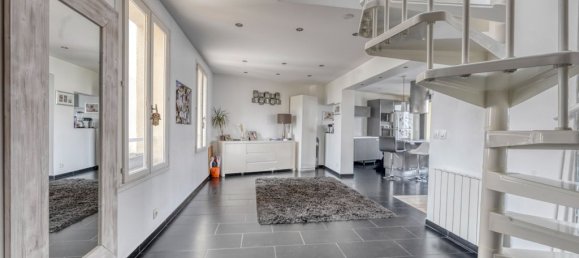 Dúplex de 4 dormitorios en Creteil, France No. 183430 3