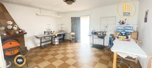 3 bedrooms Townhouse in Terrassa, Spain No. 135965 5