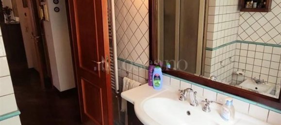 4-Zimmer Wohnung in Naples, Italy, Nr. 8784 32