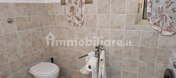 2 Schlafzimmer Haus in Collesalvetti, Italy, Nr. 45141 8