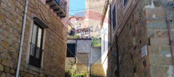 1 bedroom Apartment in Tusa, Italy No. 110865 4