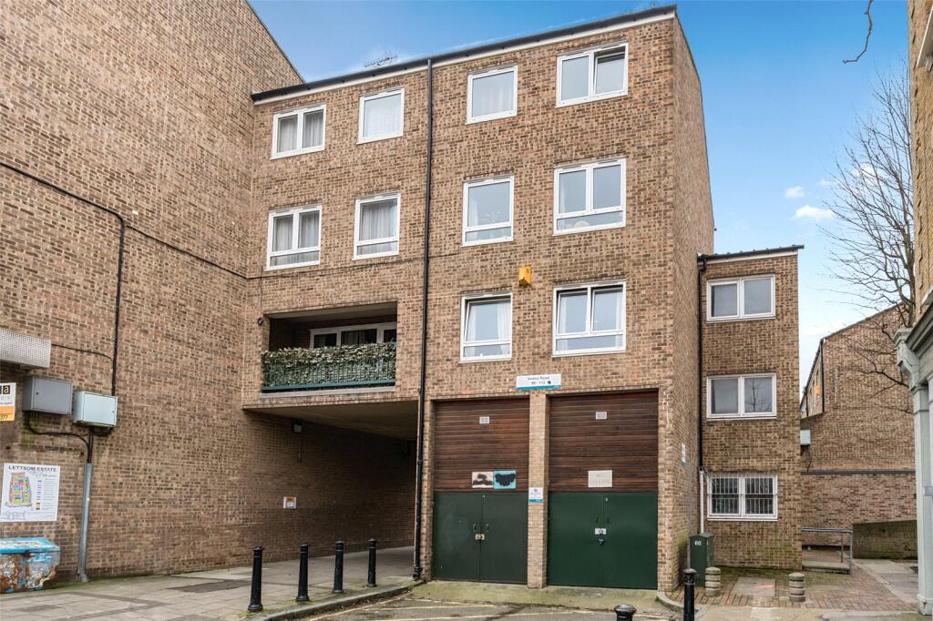 2 bedrooms Apartment in London, United Kingdom No. 7626