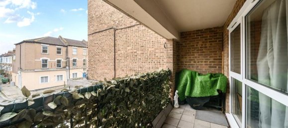 2 bedrooms Apartment in London, United Kingdom No. 7626 2