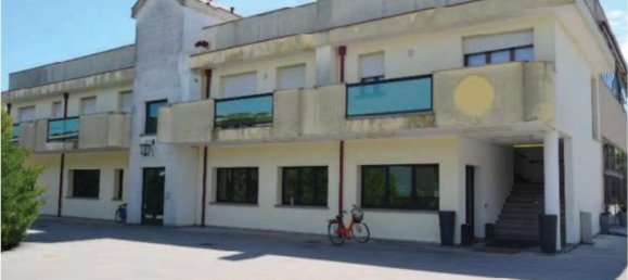 2268m² Building in Jesolo, Italy No. 310631 2