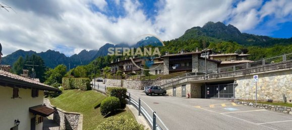 2-salle Appartement à Oneta, Italy No. 300182 12