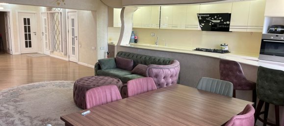 Apartamento de 3 dormitorios en Baku, Azerbaijan No. 2181 16