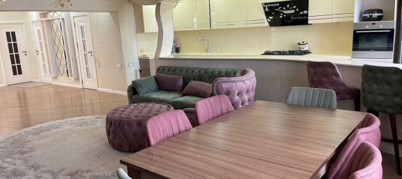 Apartamento de 3 dormitorios en Baku, Azerbaijan No. 2181 18