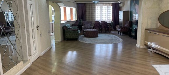 Apartamento de 3 dormitorios en Baku, Azerbaijan No. 2181 3